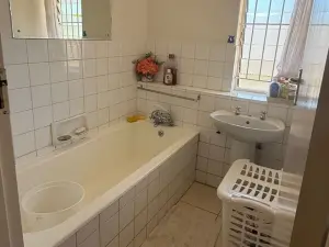 2 Bedroom Cottage/Garden Flat to Rent in Avondale