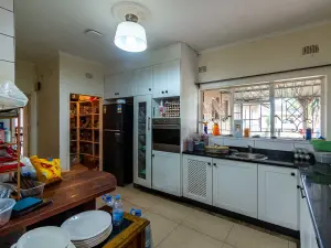 House to Rent in Alexandra Park