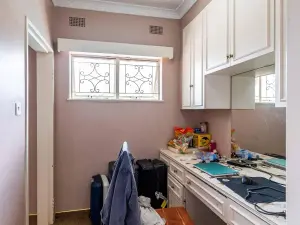 House to Rent in Alexandra Park
