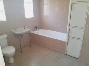 3 Bedroom House to Rent in Marlborough