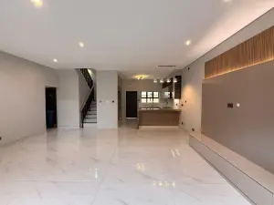 Flat/Apartment to Rent in Mount Pleasant