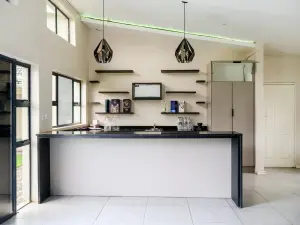 3 Bedroom House to Rent in Milton Park