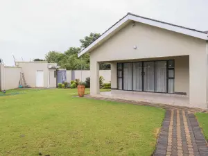 3 Bedroom House to Rent in Milton Park