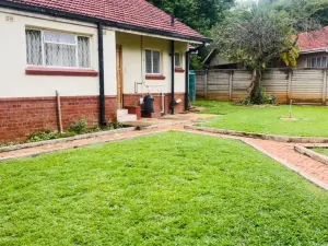 5 Bedroom House to Rent in Upper Hillside