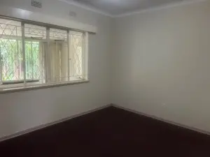 Flat/Apartment to Rent in Avondale