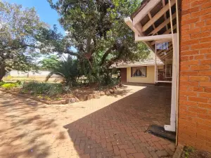 4 Bedroom House to Rent in Mount Pleasant