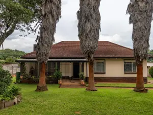 3 Bedroom House to Rent in Hillside