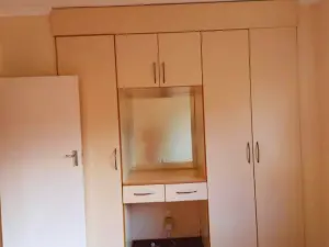 5 Bedroom House to Rent in Borrowdale