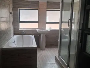 7 Bedroom House to Rent in Borrowdale