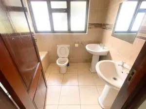 5 Bedroom House to Rent in Borrowdale Brooke