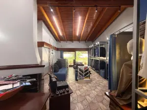 Office to Rent in Alexandra Park