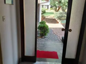 7 Bedroom House to Rent in The Grange