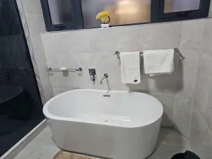 Flat/Apartment to Rent in Borrowdale West