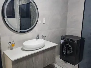 Flat/Apartment to Rent in Borrowdale West