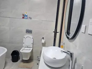 Flat/Apartment to Rent in Borrowdale West