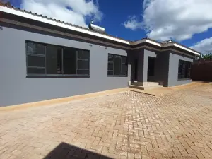 3 Bedroom Cottage/Garden Flat to Rent in Mandara