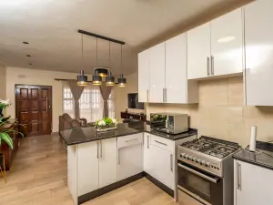 Townhouse/Cluster to Rent in Avondale West