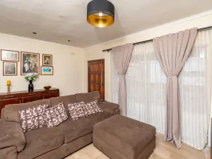 Townhouse/Cluster to Rent in Avondale West