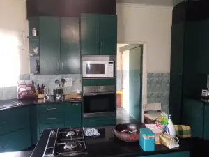 4 Bedroom House to Rent in Greendale