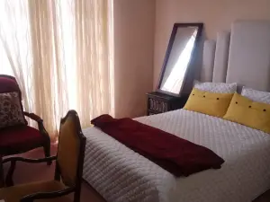 4 Bedroom House to Rent in Greendale