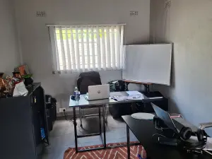 Office to Rent in Eastlea