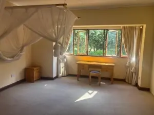 4 Bedroom House to Rent in Alexandra Park