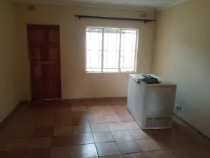 3 Bedroom Cottage/Garden Flat to Rent in Greendale