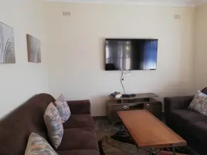 3 Bedroom Cottage/Garden Flat to Rent in Mount Pleasant Heights