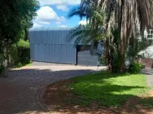 3 Bedroom House to Rent in Greystone Park