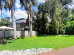 3 Bedroom House to Rent in Greystone Park