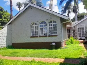 3 Bedroom House to Rent in Greystone Park