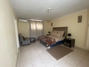 4 Bedroom House to Rent in Upper Hillside