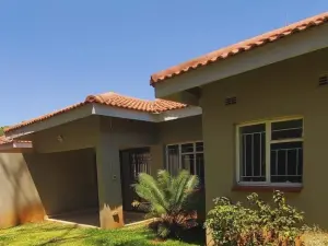 Townhouse/Cluster to Rent in Highlands