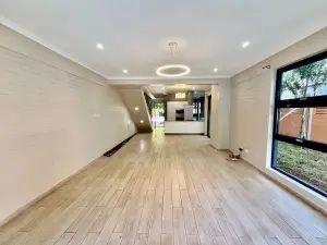 Townhouse/Cluster to Rent in Greendale