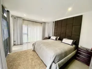 Townhouse/Cluster to Rent in Mount Pleasant