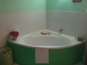 2 Bedroom Cottage/Garden Flat to Rent in Avondale - The Ridge