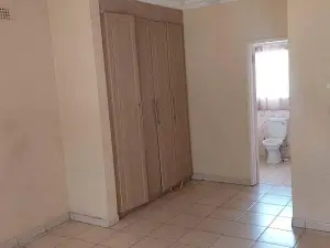 Townhouse/Cluster to Rent in Prospect