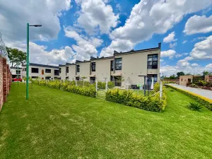 Townhouse/Cluster to Rent in Strathaven