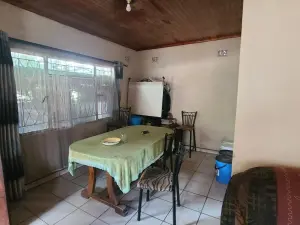 3 Bedroom House to Rent in Glen View