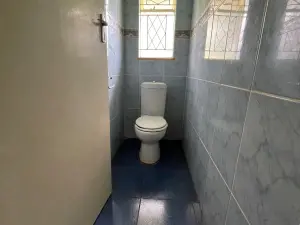 4 Bedroom House to Rent in Greendale