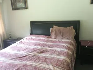 4 Bedroom House to Rent in Greendale