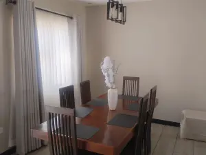 3 Bedroom Cottage/Garden Flat to Rent in Adylinn