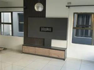 Townhouse/Cluster to Rent in Newlands