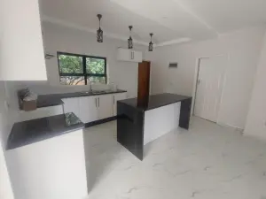 3 Bedroom Cottage/Garden Flat to Rent in Chisipite