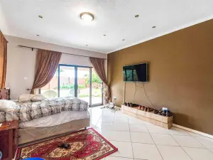 4 Bedroom House to Rent in Pomona