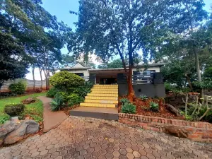 4 Bedroom House to Rent in Helensvale