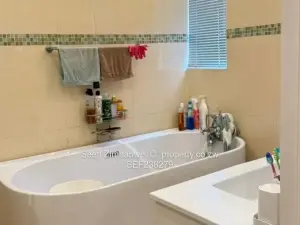 4 Bedroom House to Rent in Upper Hillside