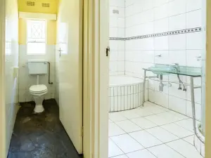 4 Bedroom House to Rent in Mandara