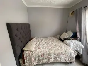 Townhouse/Cluster to Rent in Meyrick Park