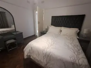 Flat/Apartment to Rent in Avenues